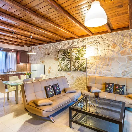 Agrikia Villa Langadhákia